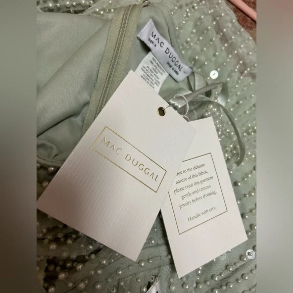 Mac Duggal 93735 Pearl Embellished Soft Tie One Shoulder Gown Size 4 NWT Mint - Picture 4 of 5